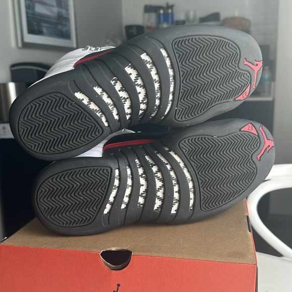 Nike Air Jordan 12 Retro 12 Size 10.5 - Picture 8 of 9